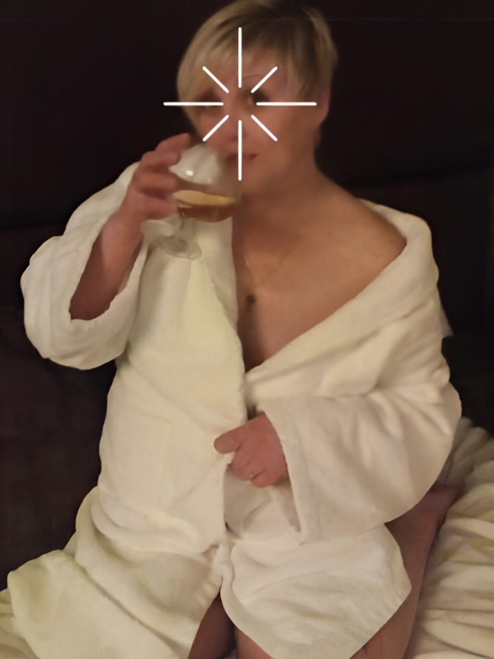 Индивидуалка Эмма, доступна для личного знакомства от 1500 руб