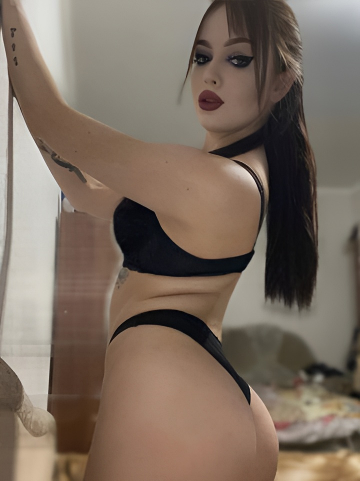 Галина привлекальеная девушка из Северска цена от 1500 руб