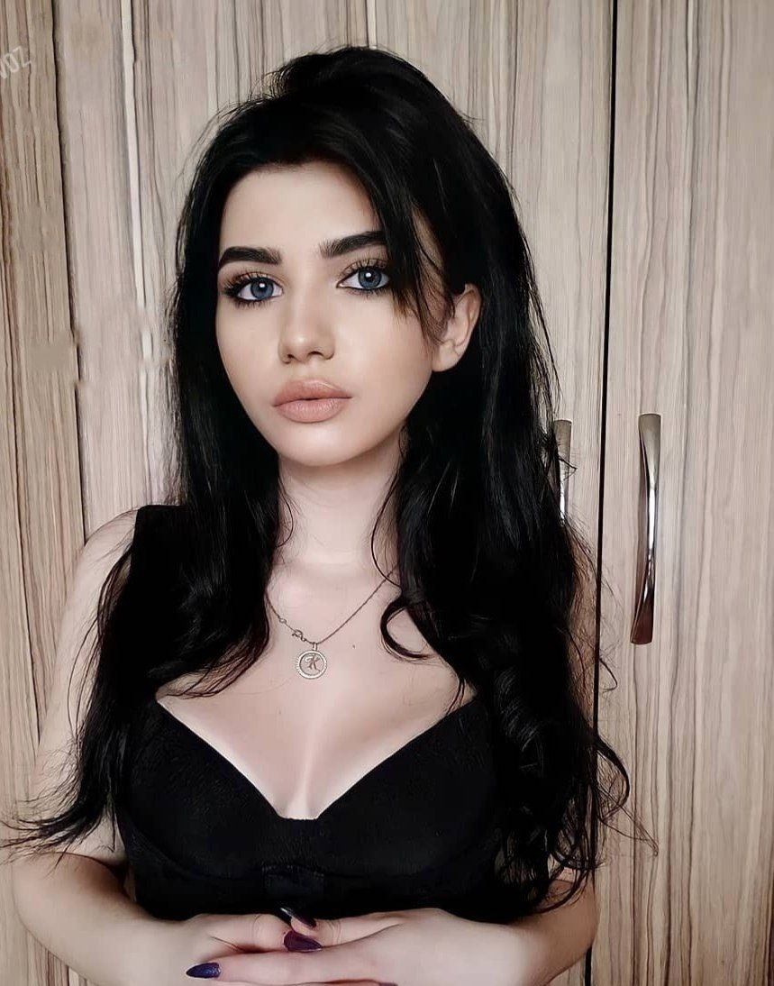 Светка привлекальеная девушка из Северска цена от 3500 руб