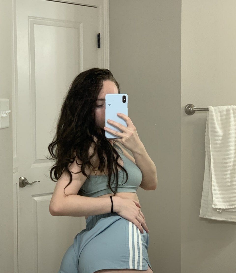 Дина привлекальеная девушка из Северска цена от 3000 руб