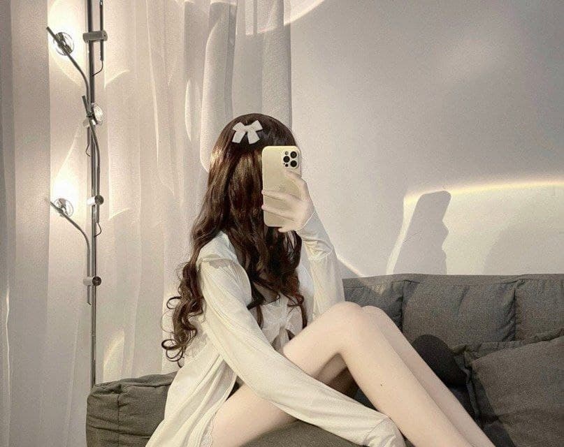 Лада привлекальеная девушка из Северска цена от 3000 руб