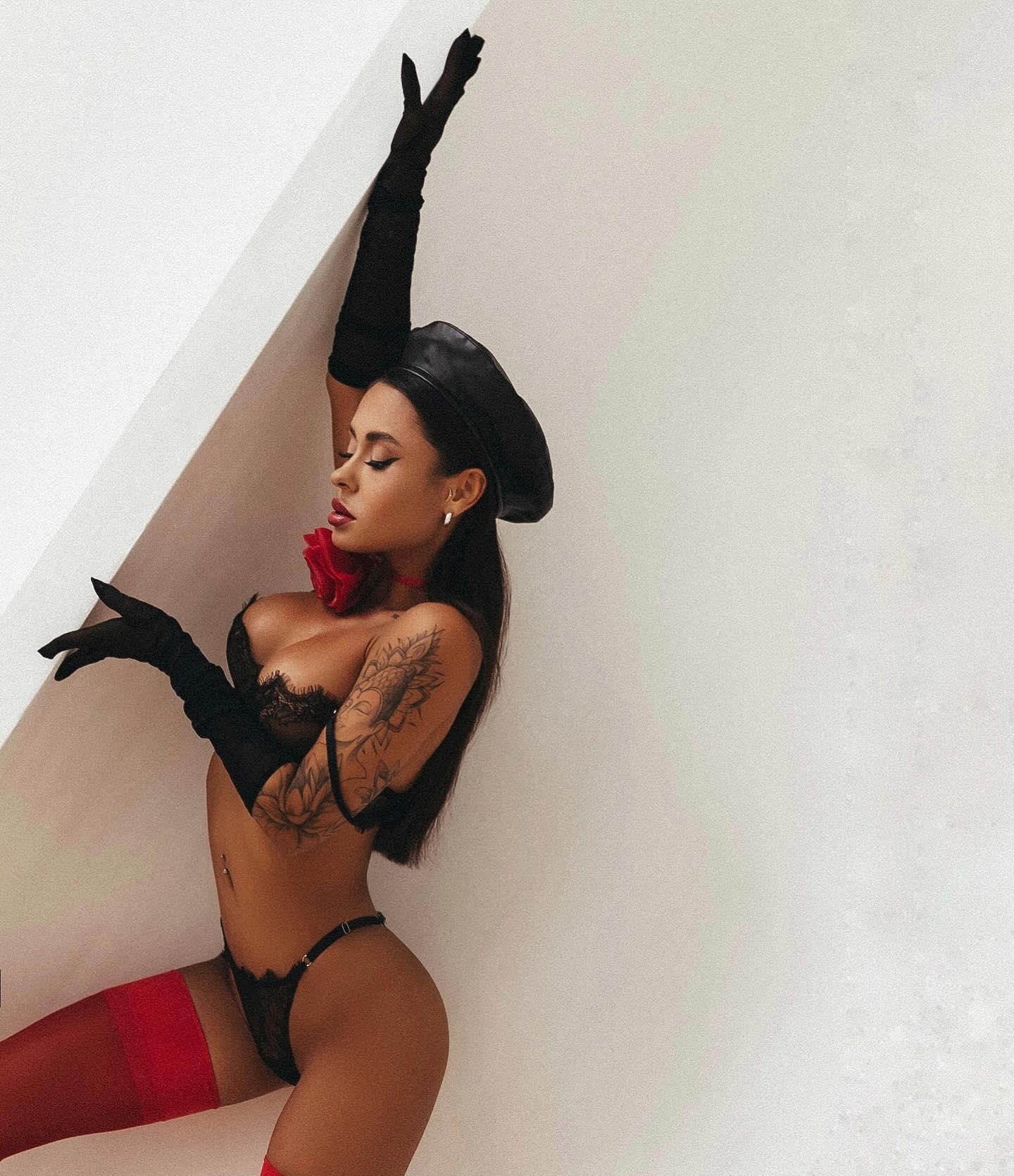 Яна привлекальеная девушка из Северска цена от 4000 руб