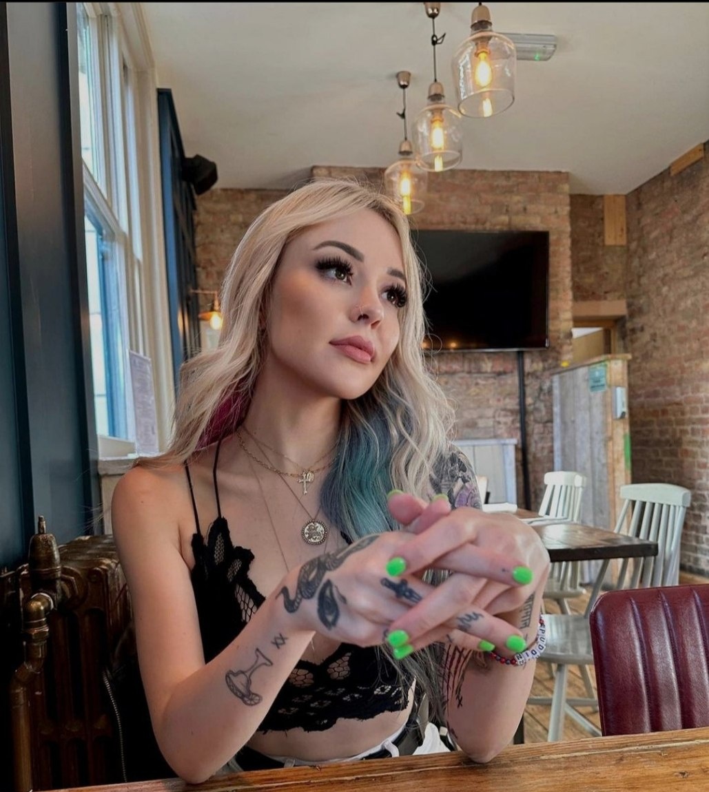 Индивидуалка Дита, доступна для личного знакомства от 8000 руб