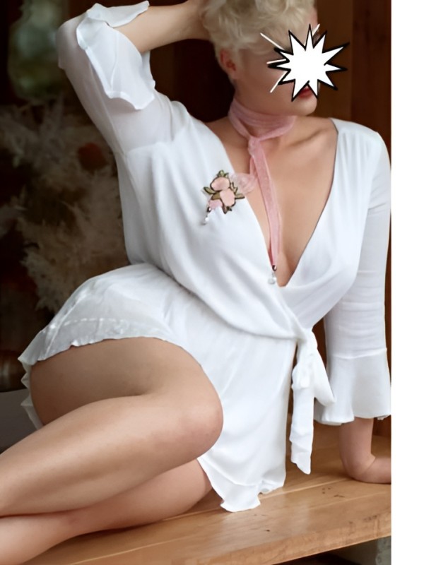 Эмма привлекательная девушка из Северска цена от 1500 руб