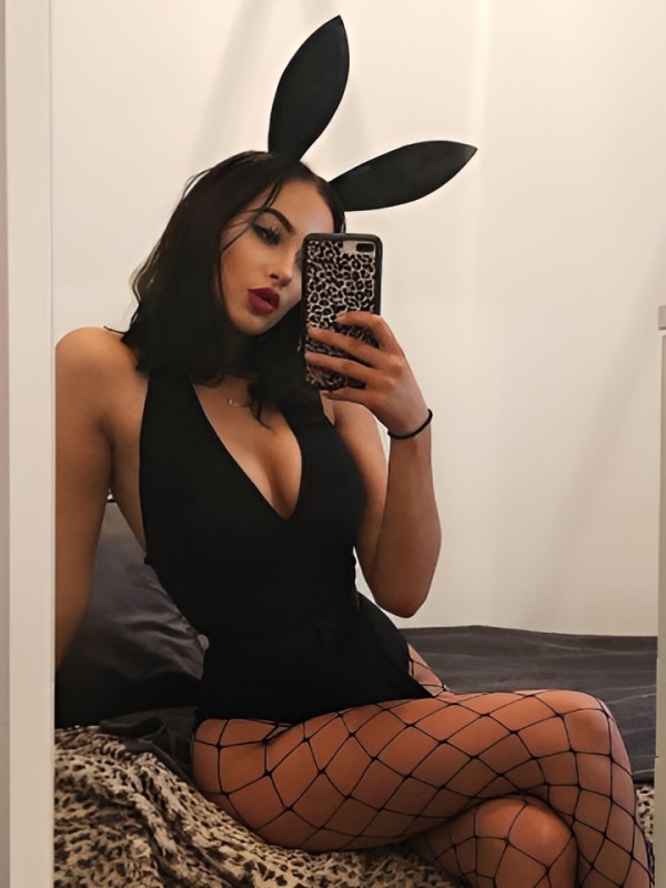 Эсмеральда привлекательная девушка из Северска цена от 2000 руб