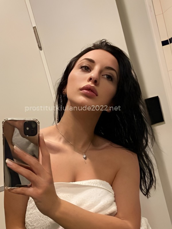 Мария привлекательная девушка из Северска цена от 1500 руб