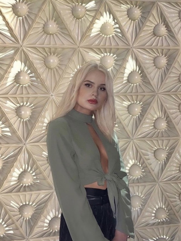 Тамара привлекательная девушка из Северска цена от 7000 руб